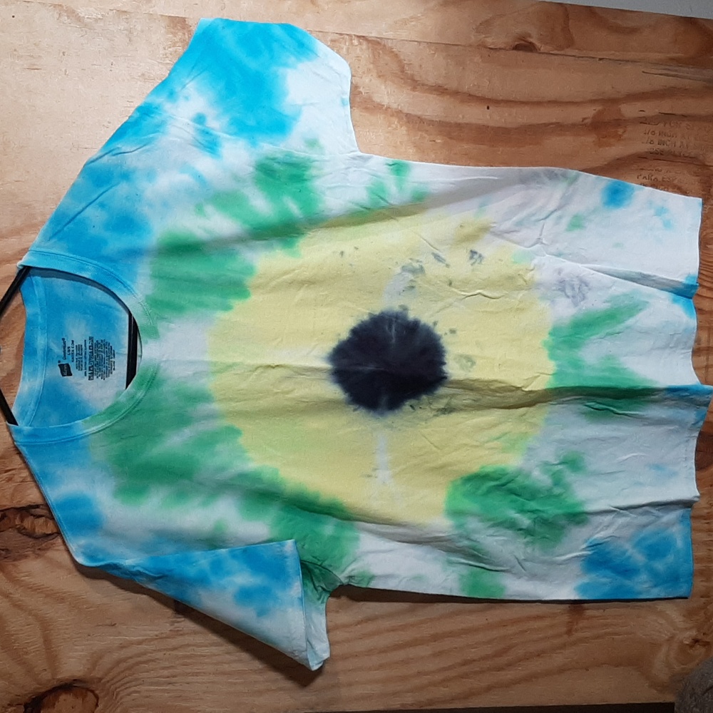 Hanes, Large, Hand Dyed "Sunflower" tie dye t-shirt